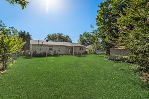 1221 Greenway Dr, Mesquite, TX 75149 - Photo 14