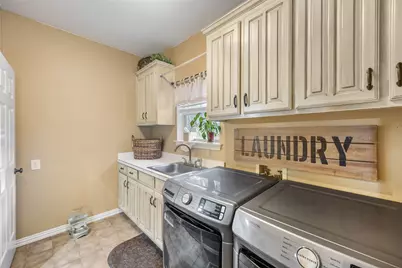 5000 Bridgewater Drive, Arlington, TX 76017 - Photo 30