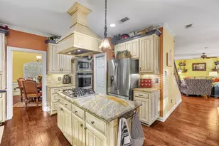 5000 Bridgewater Dr, Arlington, TX 76017 - Photo 12