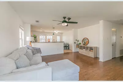 8025 Hidden Oaks Drive, Fort Worth, TX 76120 - Photo 6