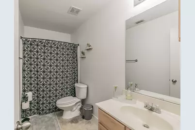 8025 Hidden Oaks Drive, Fort Worth, TX 76120 - Photo 18