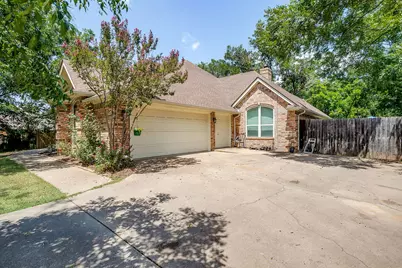 6210 Joseph Drive, Granbury, TX 76049 - Photo 2
