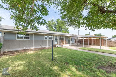 704 S Central Avenue, Knox City, TX 79529 - Photo 2