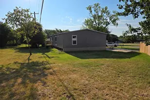 1413 Cardinal Ct, Pelican Bay, TX 76020 - Photo 18