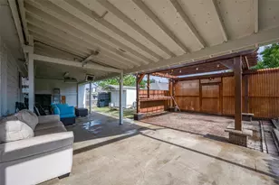 939 Wood Brook Dr, Grand Prairie, TX 75052 - Photo 20