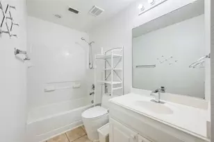 939 Wood Brook Dr, Grand Prairie, TX 75052 - Photo 18