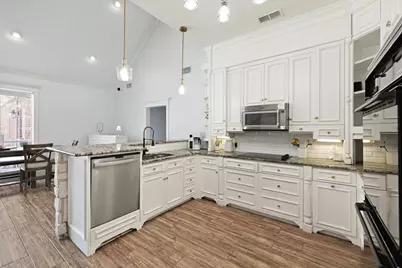 2100 Lakeridge Circle, Ennis, TX 75119 - Photo 10