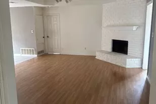 10709 Lone Pine Ln, Fort Worth, TX 76108 - Photo 2