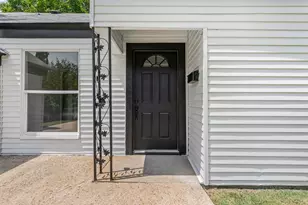 2327 Brookfield Ave, Dallas, TX 75235 - Photo 4