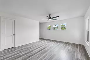 2327 Brookfield Ave, Dallas, TX 75235 - Photo 12