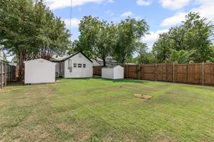 2327 Brookfield Ave, Dallas, TX 75235 - Photo 28