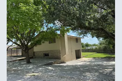 111 Lamar, Hico, TX 76457 - Photo 4