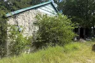 405 S Colorado St, Whitney, TX 76692 - Photo 10