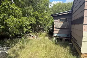 515 McDonald St, Hillsboro, TX 76645 - Photo 14