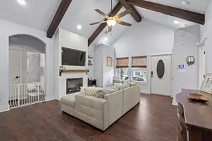 610 W Elm St, Denison, TX 75020 - Photo 6