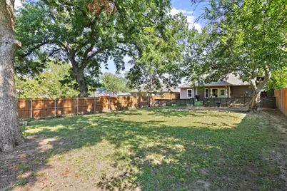 610 W Elm Street, Denison, TX 75020 - Photo 26