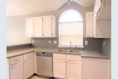 4732 N Cascades Street, Fort Worth, TX 76137 - Photo 4