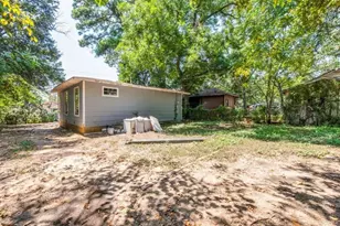 4404 Colonial Ave, Dallas, TX 75215 - Photo 12