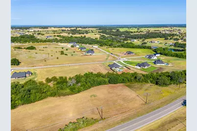 2016 Carrie Court, Weatherford, TX 76088 - Photo 4