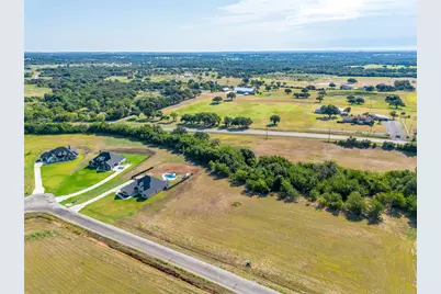 2016 Carrie Court, Weatherford, TX 76088 - Photo 2