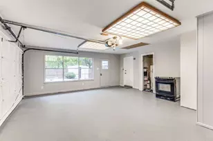 28 Mont Del Dr, Benbrook, TX 76132 - Photo 18