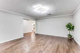 28 Mont Del Dr, Benbrook, TX 76132 - Photo 14