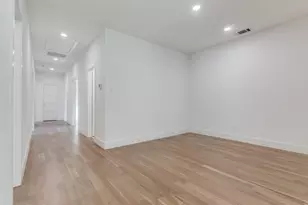 10641 Larchfield Ln, Dallas, TX 75238 - Photo 26