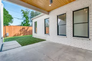 10641 Larchfield Ln, Dallas, TX 75238 - Photo 34