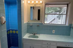 817 E Holly Ln, Mexia, TX 76667 - Photo 10