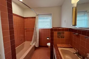 817 E Holly Ln, Mexia, TX 76667 - Photo 8