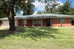 817 E Holly Ln, Mexia, TX 76667 - Photo 1