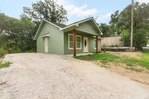 62 Live Oak St, Alvarado, TX 76009 - Photo 4