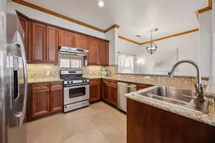 1012 Pavillion St, Dallas, TX 75204 - Photo 8