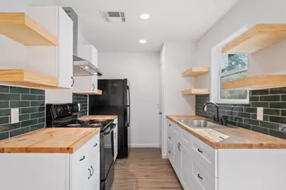 936 Duty Avenue, Waco, TX 76706 - Photo 10