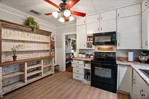 611 Forrest Ave, Cleburne, TX 76033 - Photo 10