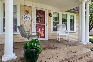 611 Forrest Ave, Cleburne, TX 76033 - Photo 2