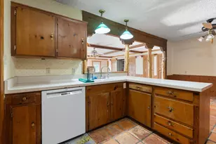 1944 County Rd 401, Alvarado, TX 76009 - Photo 12