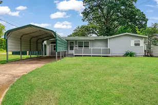 325 17th St SW, Paris, TX 75460 - Photo 1