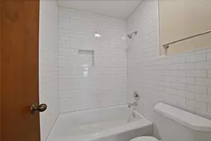 2415 Sanguinet St, Fort Worth, TX 76107 - Photo 36