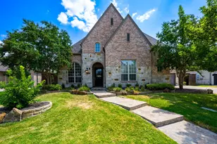 640 Creekway Dr, Irving, TX 75039 - Photo 1
