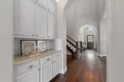 640 Creekway Drive, Irving, TX 75039 - Photo 4