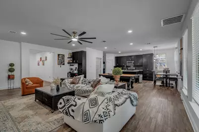 834 Short Street, Grand Prairie, TX 75051 - Photo 10