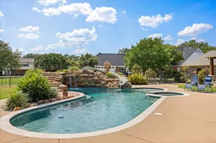2007 Wigeon St, Granbury, TX 76049 - Photo 32