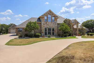 2007 Wigeon Street, Granbury, TX 76049 - Photo 2