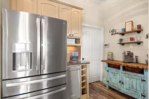 2007 Wigeon St, Granbury, TX 76049 - Photo 12