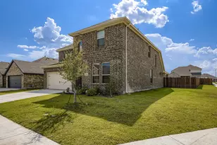5961 Halls Lake Loop, Fort Worth, TX 76179 - Photo 2