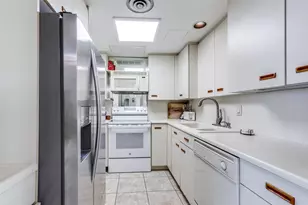 6211 W Northwest Hwy, Dallas, TX 75225 - Photo 10