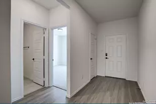 309 Jills Path, Seguin, TX 78155 - Photo 4