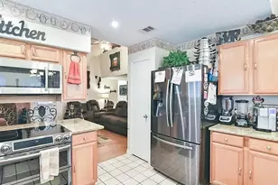 525 Berryhill Dr, Mansfield, TX 76063 - Photo 12