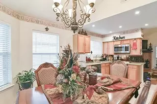 525 Berryhill Dr, Mansfield, TX 76063 - Photo 10